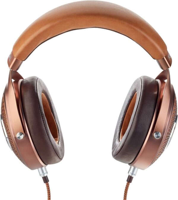 Focal Stellia High-Fidelity Closed-back Circum-Aural Headpho...