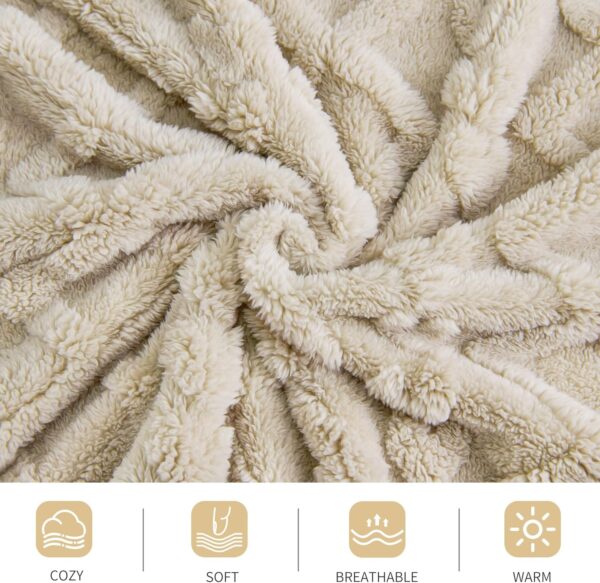81d202vdCDL._AC_SL1500_.jpg Aganear Fleece Throw Blanket - Cozy Soft Lightweight Fuzzy T...