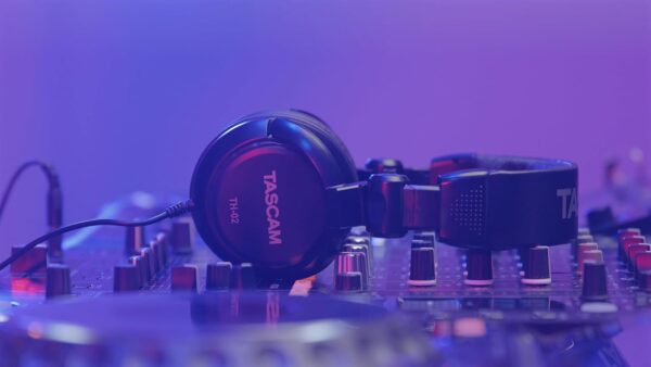 TASCAM TH-02 Professional Studio Monitor Headphones, Wired, ...