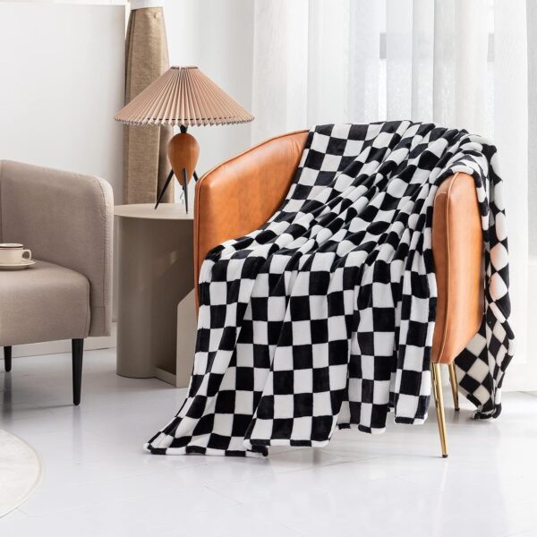 71QOEWhMD9L._AC_SL1500_.jpg LOMAO Throw Blankets Flannel Blanket with Checkerboard Grid ...