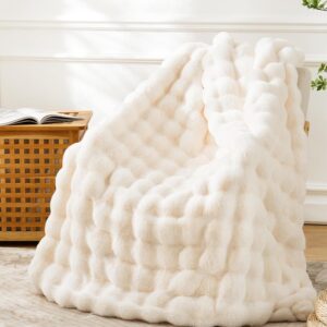 BENVWE Faux Fur Throw Blanket for Couch - Cozy Plush BENVWE Faux Fur Throw Blanket for Couch - Cozy Plush Fluffy ...