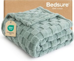 Bedsure Sage Green Throw Blanket for Couch - Checkered Fleec... Bedsure Sage Green Throw Blanket for Couch - Checkered Fleec...